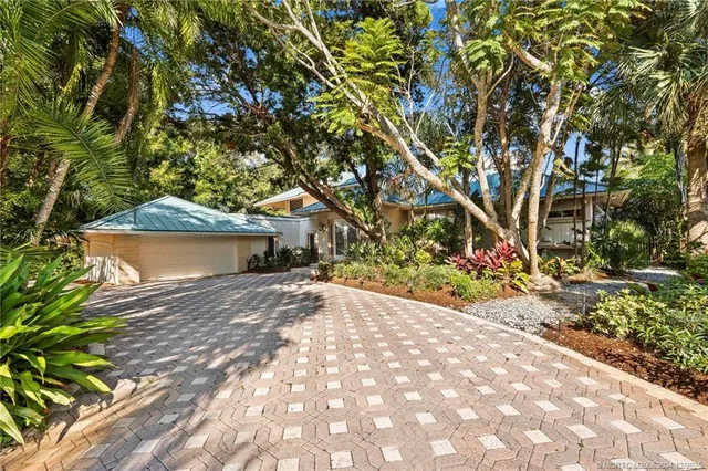 $3,495,900 | 76 South Sewalls Point Road, Stuart, FL 34996
