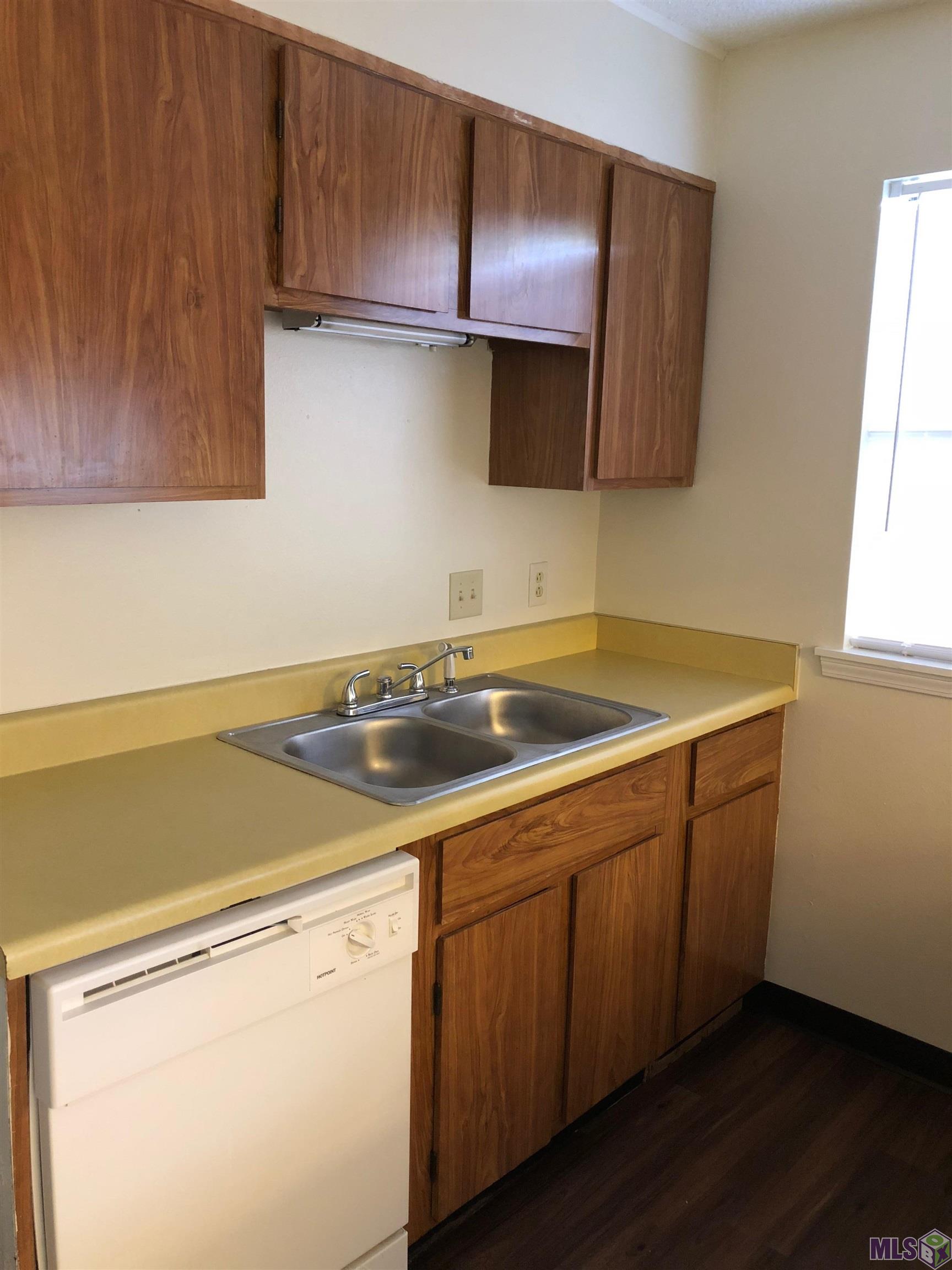 8907 GSRI Avenue Baton Rouge, LA 70810 - Photo 6 of 7