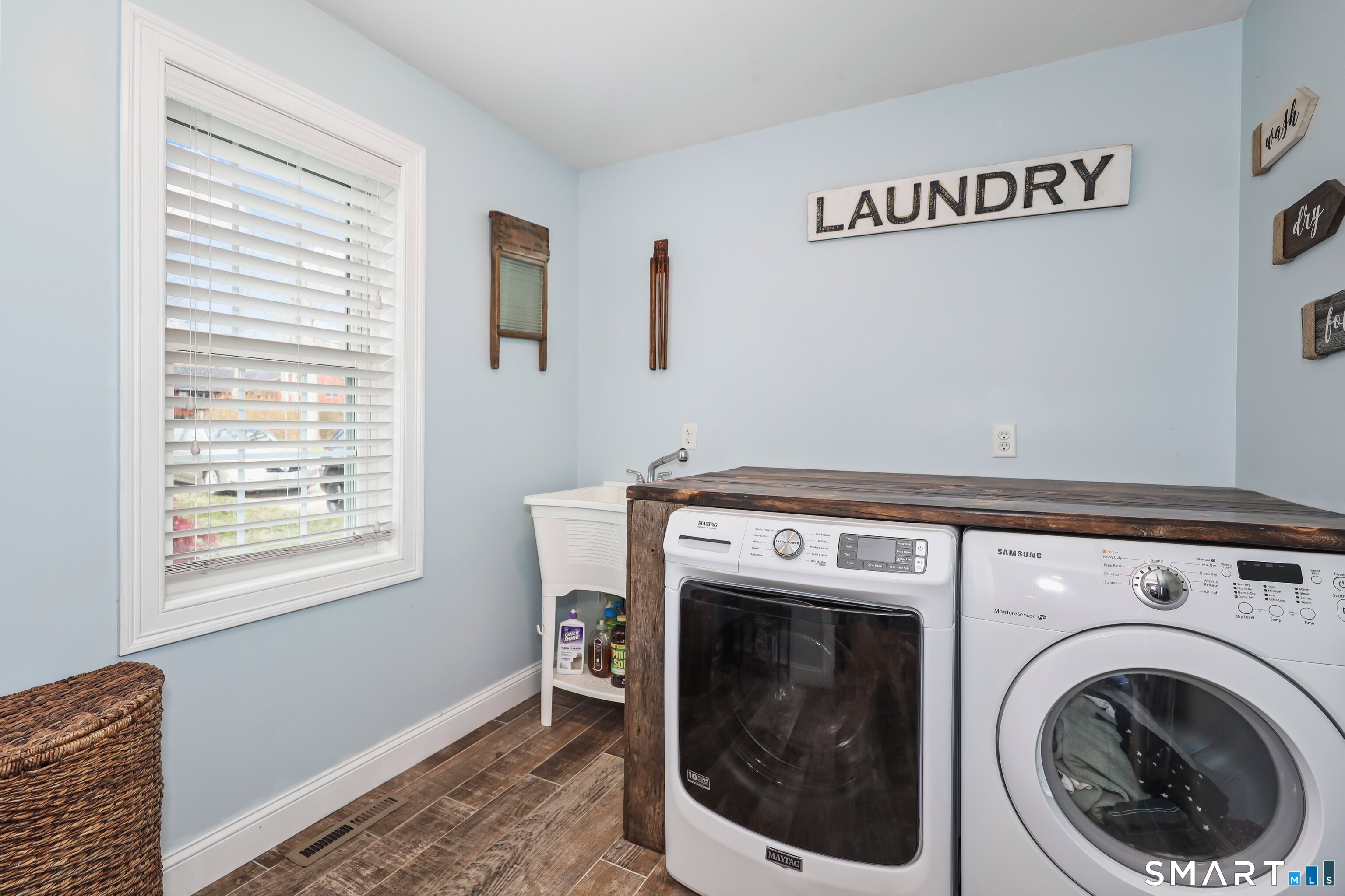 195 Hinman Road Watertown, CT 06795 - Photo 18 of 40