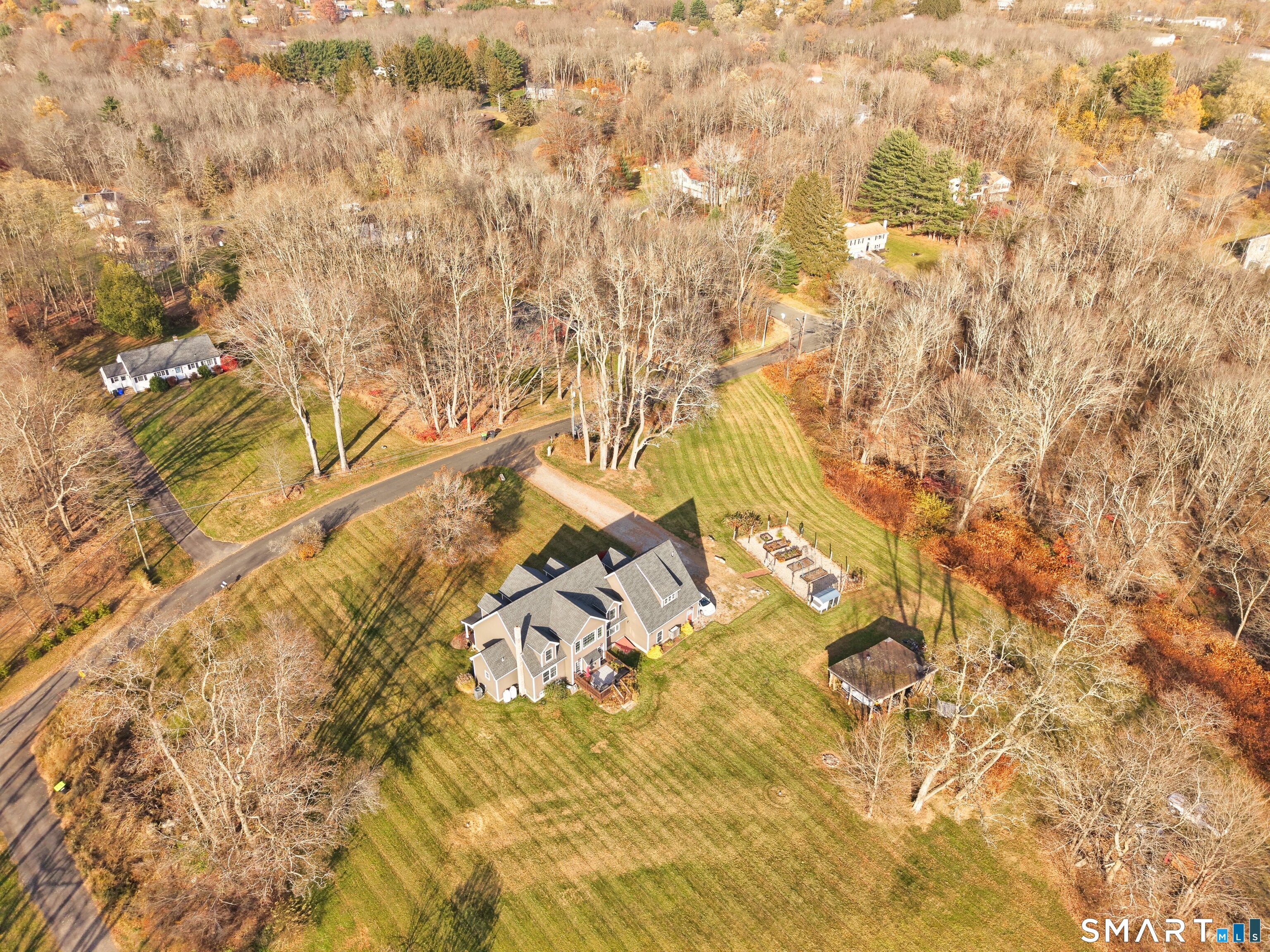 195 Hinman Road Watertown, CT 06795 - Photo 3 of 40