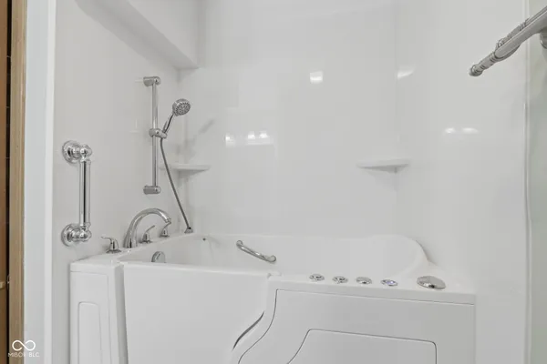 $229,000 | 7532 Briarstone Drive, Indianapolis, IN 46227