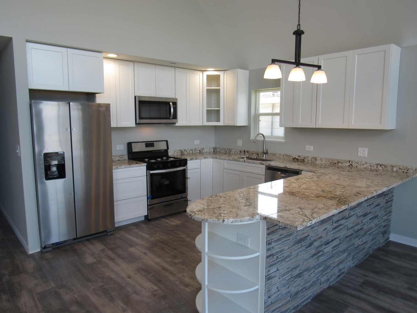 166 Eagle Point Road Fox Lake, IL 60020 - Photo 12 of 43 Gallery Image 12