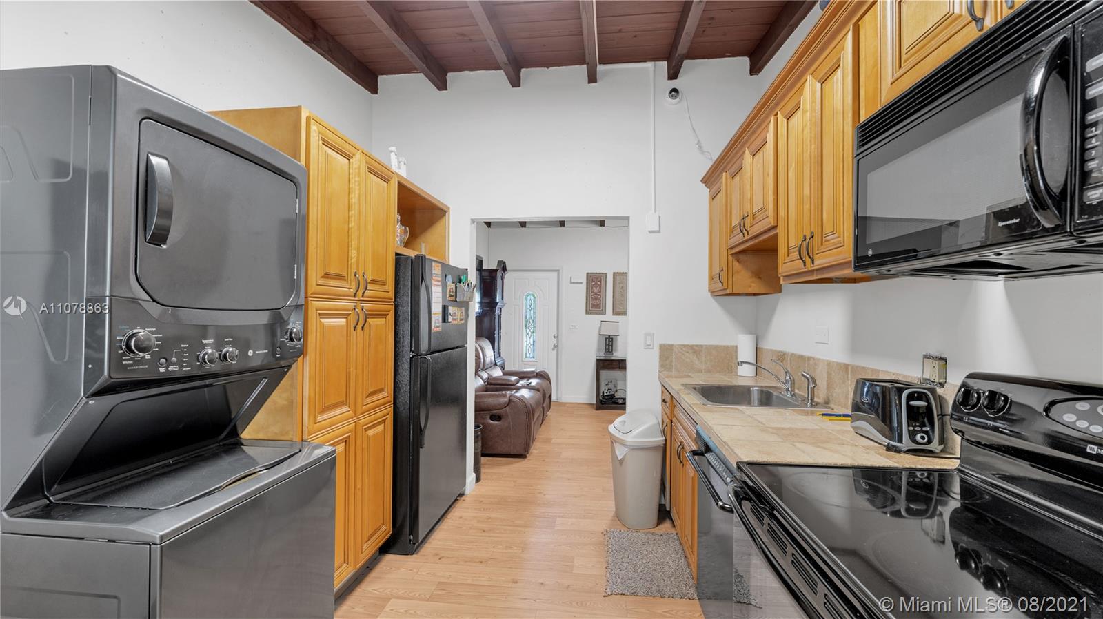 Miami-Dade County Homestead, FL 33030 - Photo 9 of 18