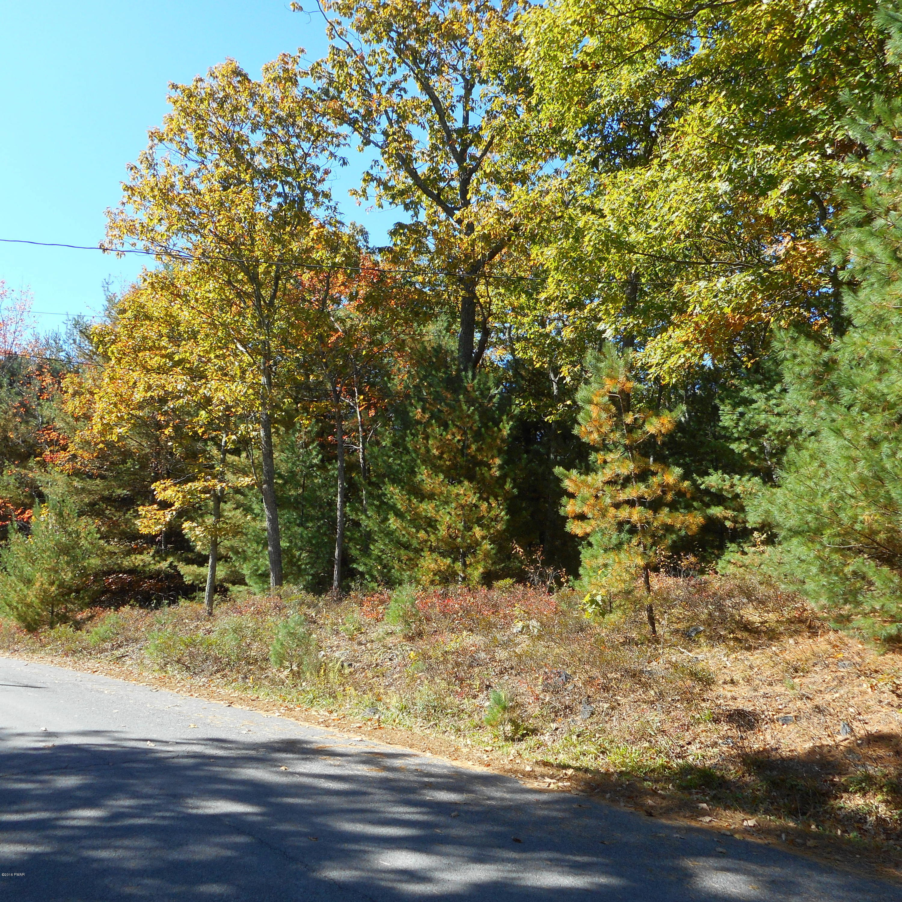 Resers Way Dingmans Ferry, PA 18328 - Photo 1 of 4
