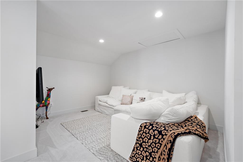 222 Swinderman Road Wexford, PA 15090 - Photo 18 of 21 Gallery Image 18