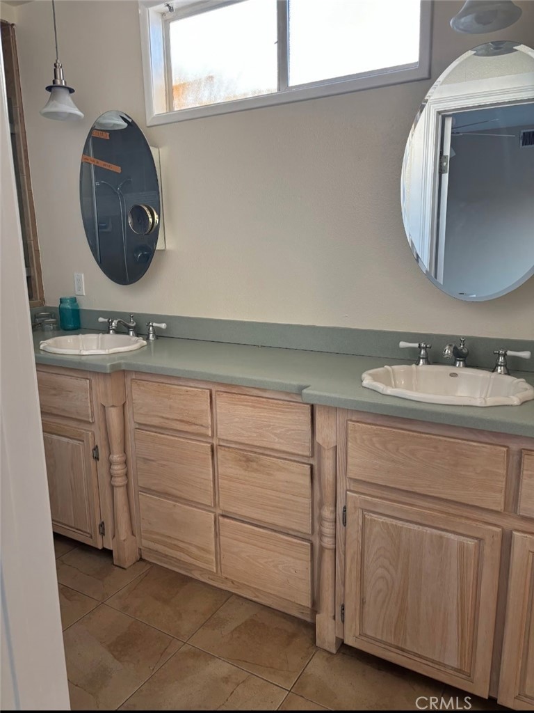 4751 Newbury Court Riverside, CA 92507 - Photo 3 of 4