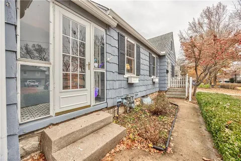 $335,000 | 8409 Mercier Street, Kansas City, MO 64114