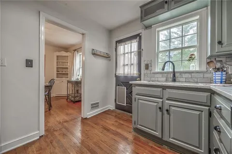 $335,000 | 8409 Mercier Street, Kansas City, MO 64114