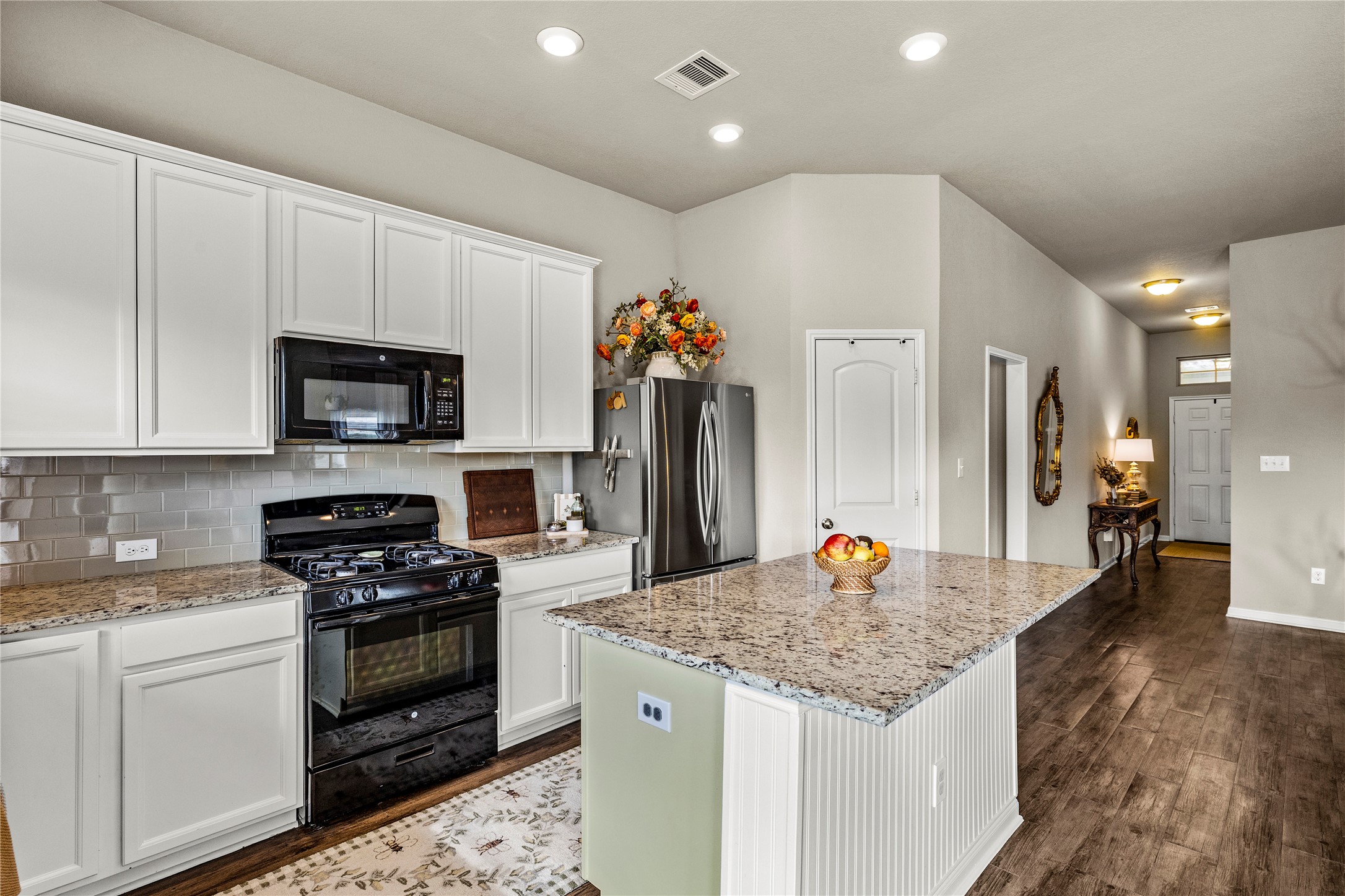 114 Dudley Road Montgomery, TX 77356 - Photo 15 of 49 Natural gas appliances.