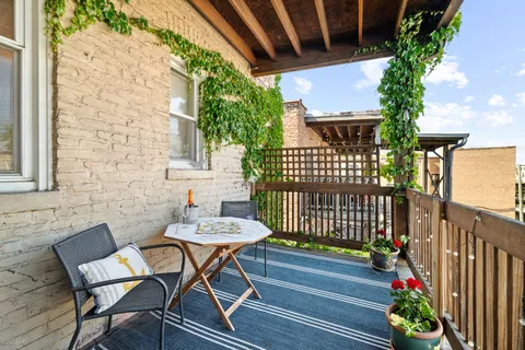 $400,000 | 4517 North Ashland Avenue, Unit 3N, Chicago, IL 60640