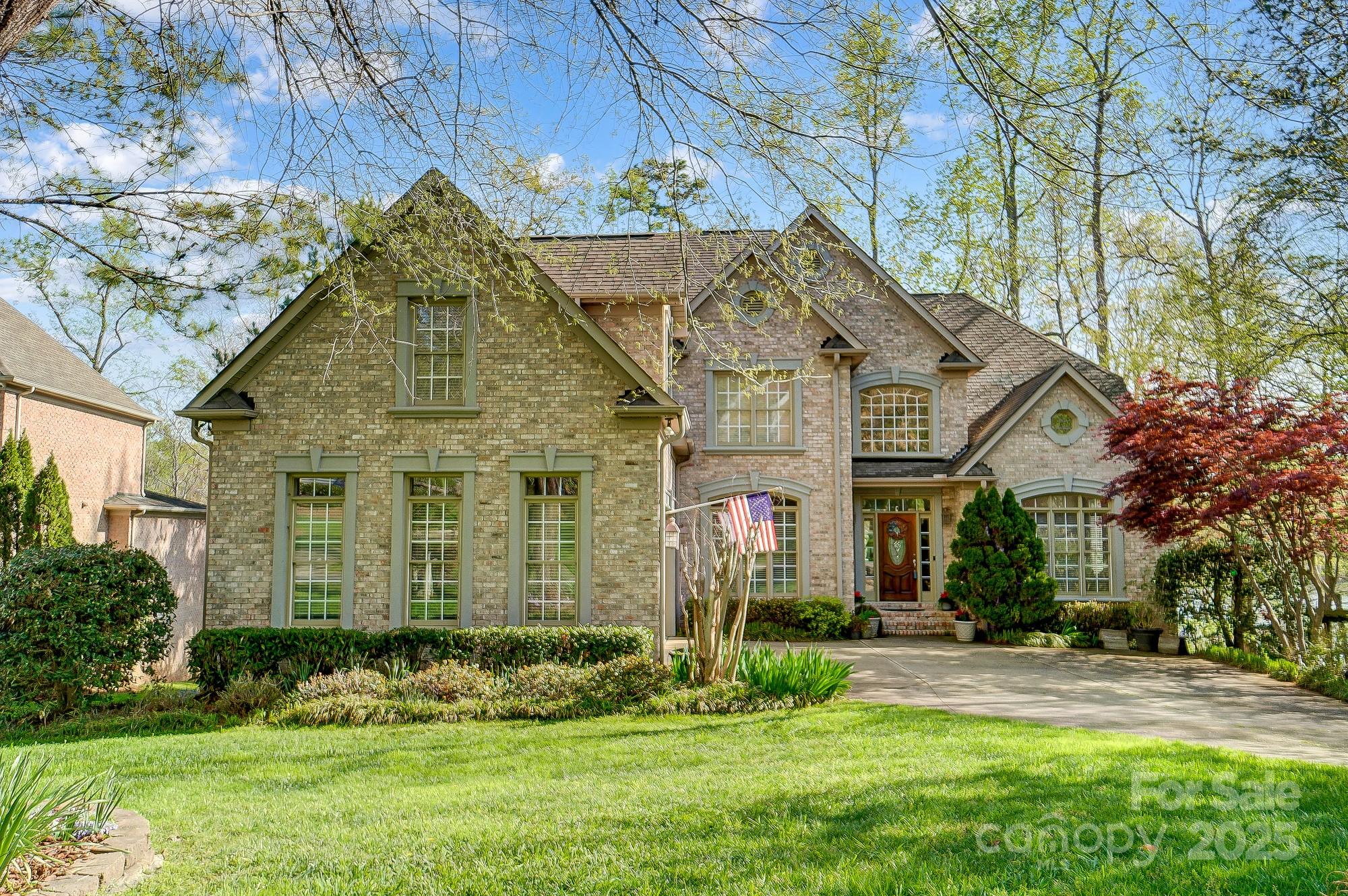 928 Thorn Ridge Lane Clover, SC 29710 - Photo 2 of 48 Gallery Image 2