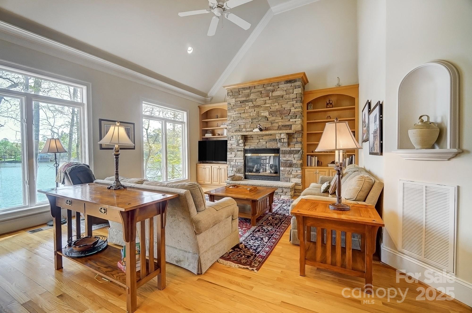 928 Thorn Ridge Lane Clover, SC 29710 - Photo 4 of 48 Gallery Image 4