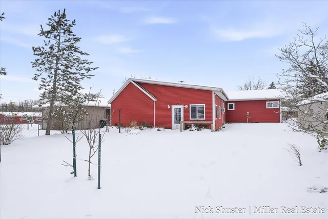 $249,900 | 414 West State Road, Hastings, MI 49058