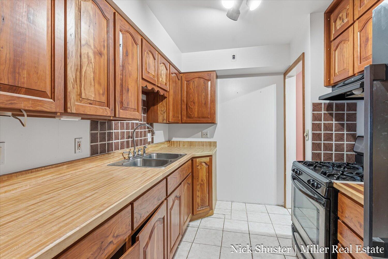 414 West State Road Hastings, MI 49058 - Photo 4 of 45 13-WM414wstate-13