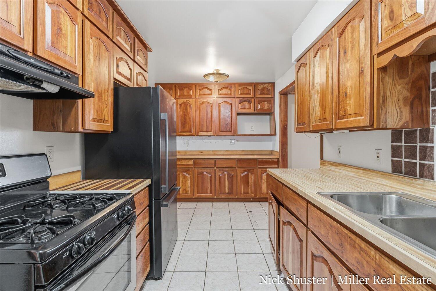 414 West State Road Hastings, MI 49058 - Photo 5 of 45 14-WM414wstate-14