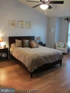 8338 Poplar Mill Road, Unit 8338 Baltimore, MD 21236 - Photo 6 of 7 Bath (Master)
