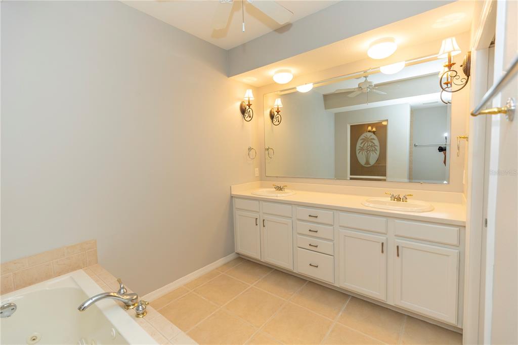 9203 Griggs Road, Unit B102 Englewood, FL 34224 - Photo 22 of 66