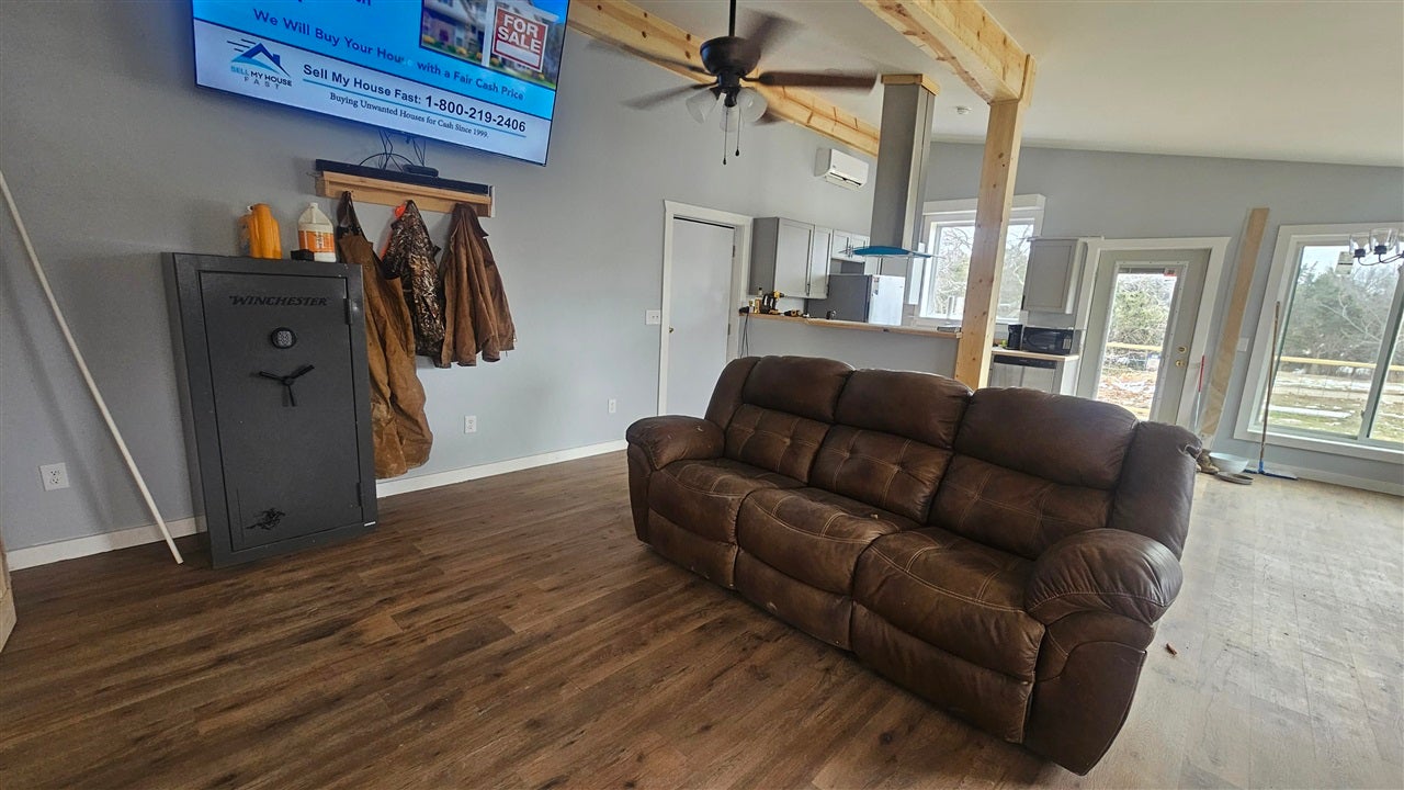 605 Phillip Whitlow Road Summer Shade, KY 42166 - Photo 10 of 34 Gallery Image 10