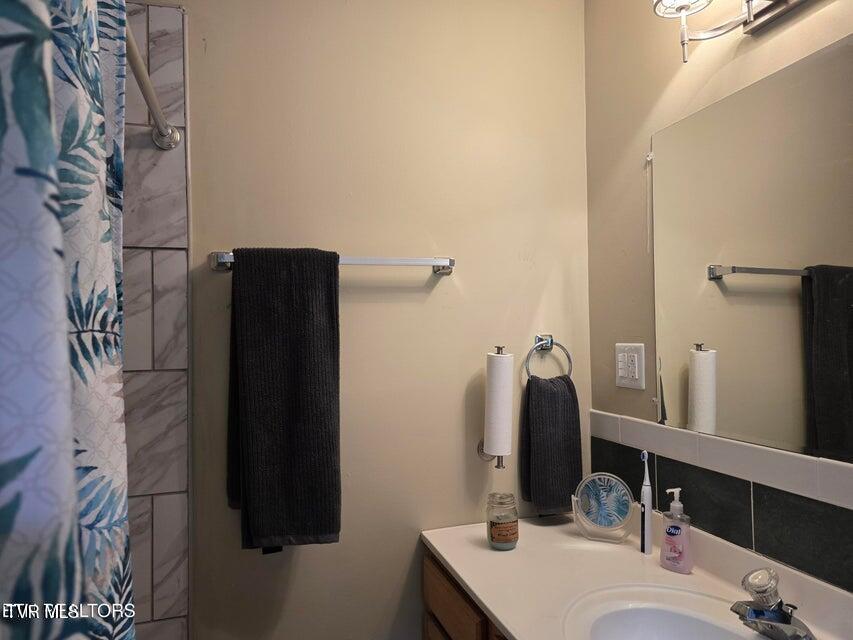 1432 Upper Caney Valley Road Tazewell, TN 37879 - Photo 17 of 60 17
