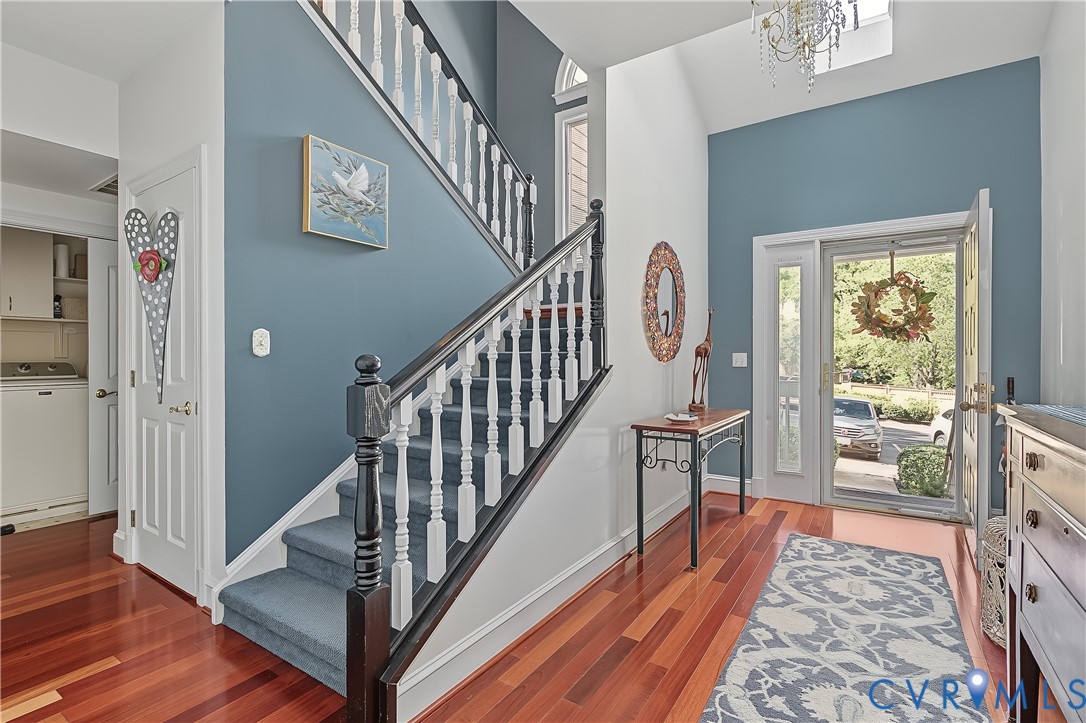3131 Stony Point Road, Unit B Richmond, VA 23235 - Photo 8 of 65 Hardwood flooring, two-story foyer, transom window