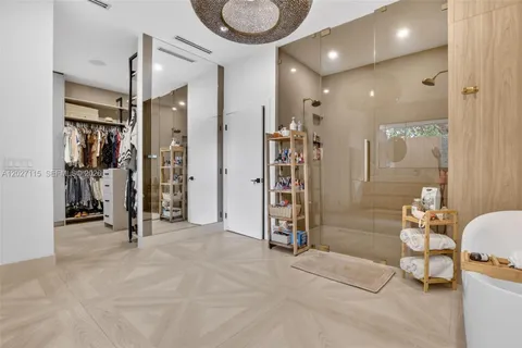 $3,975,000 | 12111 Northwest 5th Court, Plantation, FL 33325