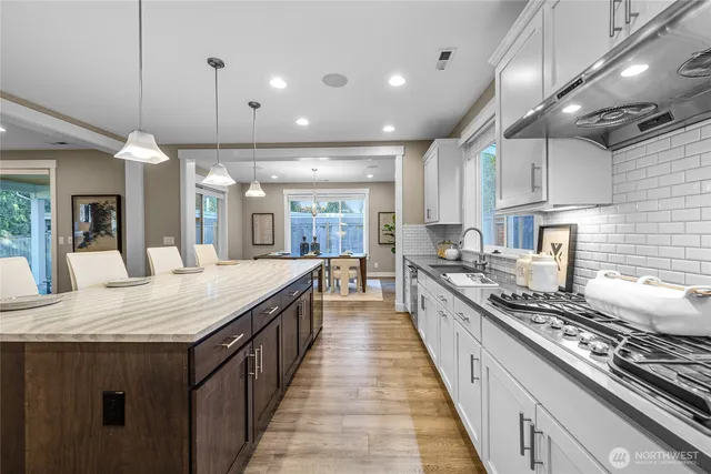 $2,190,000 | 6501 124th Avenue Northeast, Kirkland, WA 98033