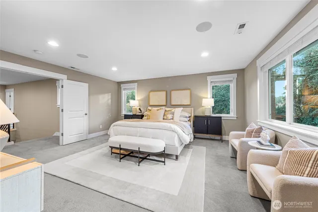 $2,190,000 | 6501 124th Avenue Northeast, Kirkland, WA 98033