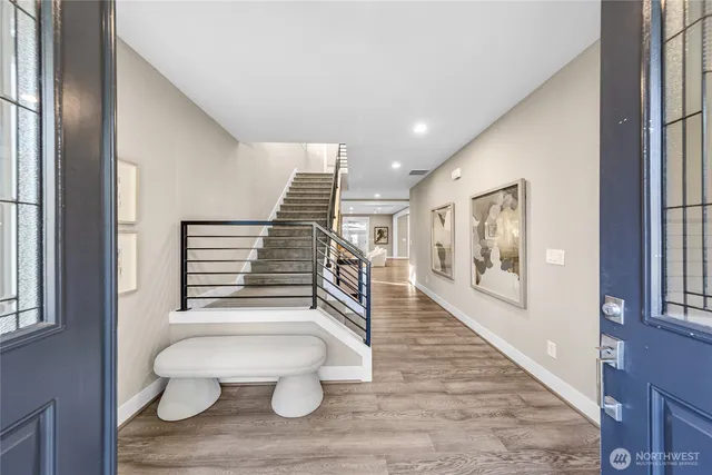 $2,190,000 | 6501 124th Avenue Northeast, Kirkland, WA 98033