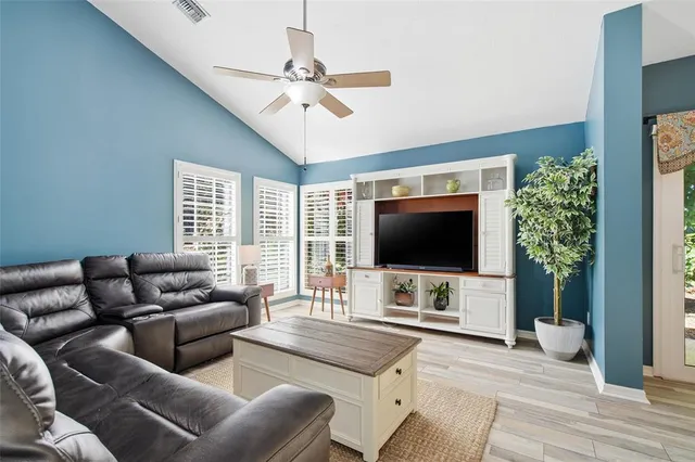 $695,000 | 2727 Northwest Florida Avenue, Stuart, FL 34994