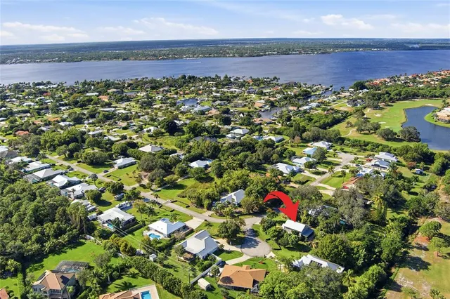 $695,000 | 2727 Northwest Florida Avenue, Stuart, FL 34994