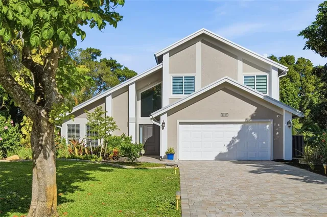 $695,000 | 2727 Northwest Florida Avenue, Stuart, FL 34994