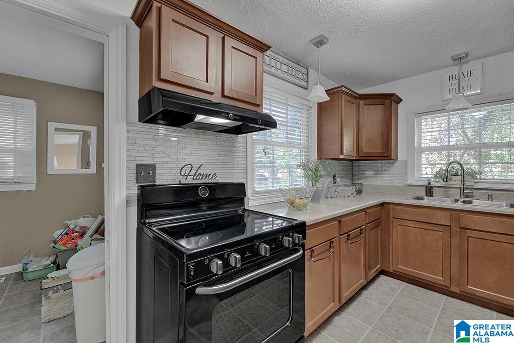 631 Brunson Avenue Birmingham, AL 35206 - Photo 8 of 16