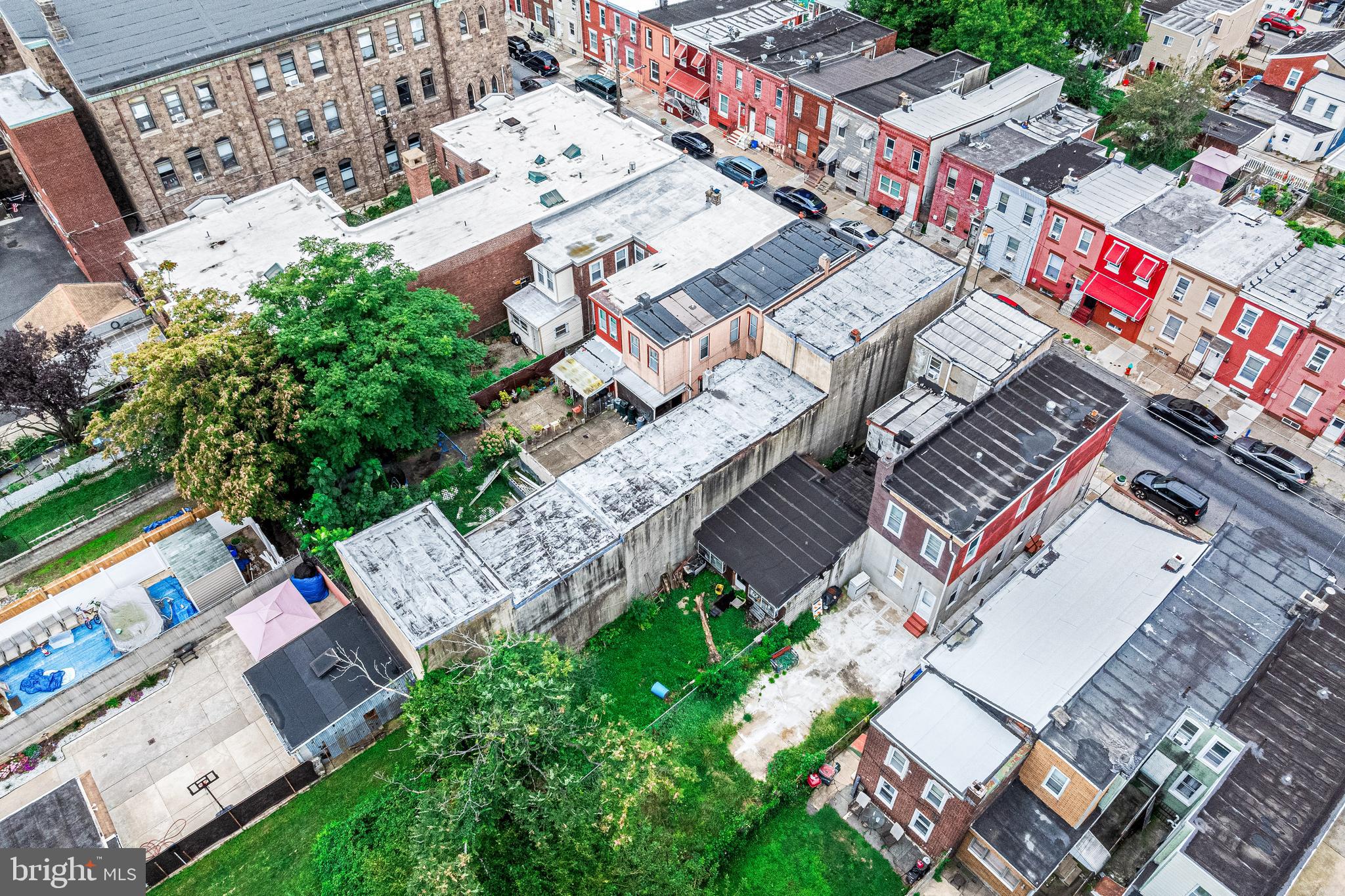 3533 North 6th Street Philadelphia, PA 19140 - Photo 28 of 31 an aerial view of a house with a yard