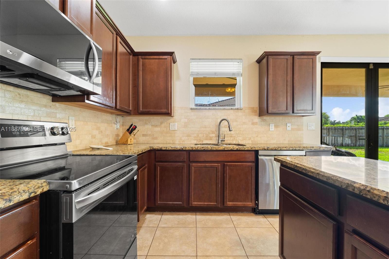 2147 Northwest 15th Place Homestead, FL 33030 - Photo 24 of 51