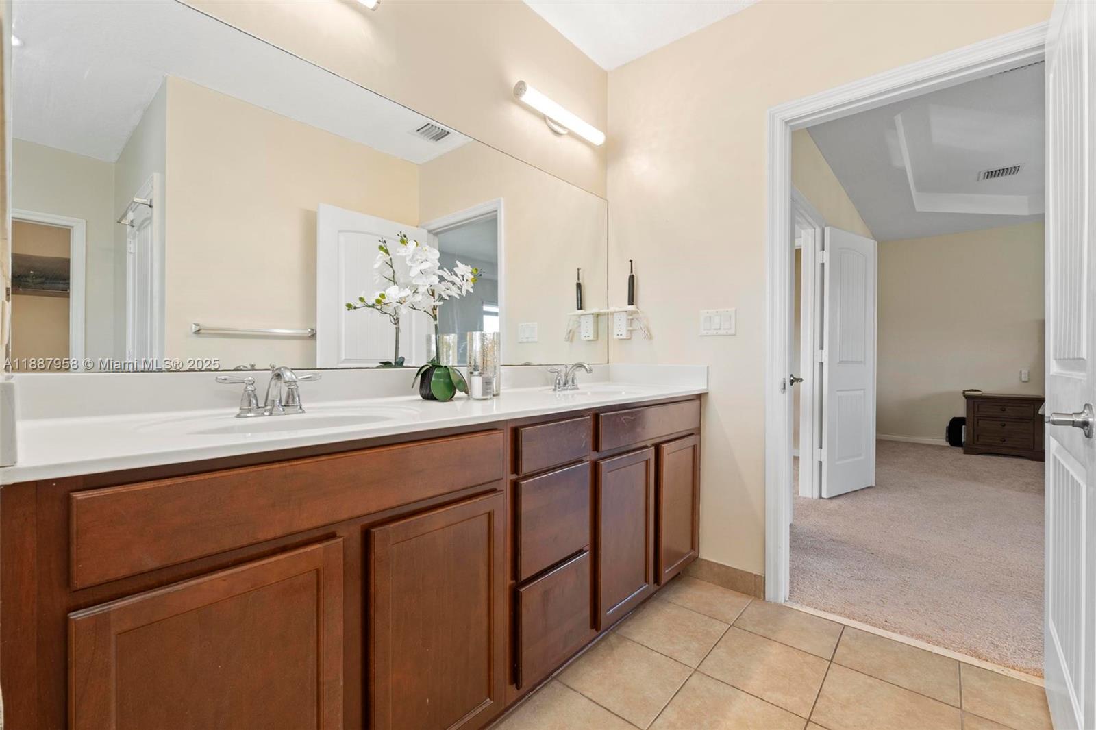 2147 Northwest 15th Place Homestead, FL 33030 - Photo 38 of 51