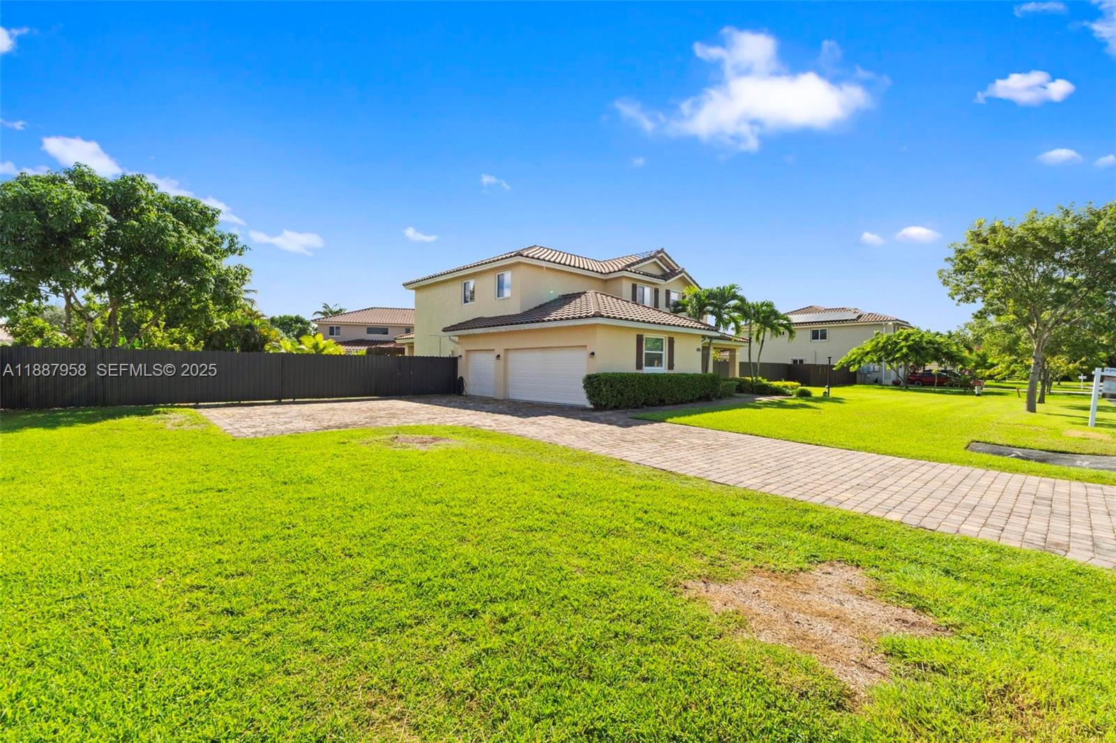 2147 Northwest 15th Place Homestead, FL 33030 - Photo 6 of 51