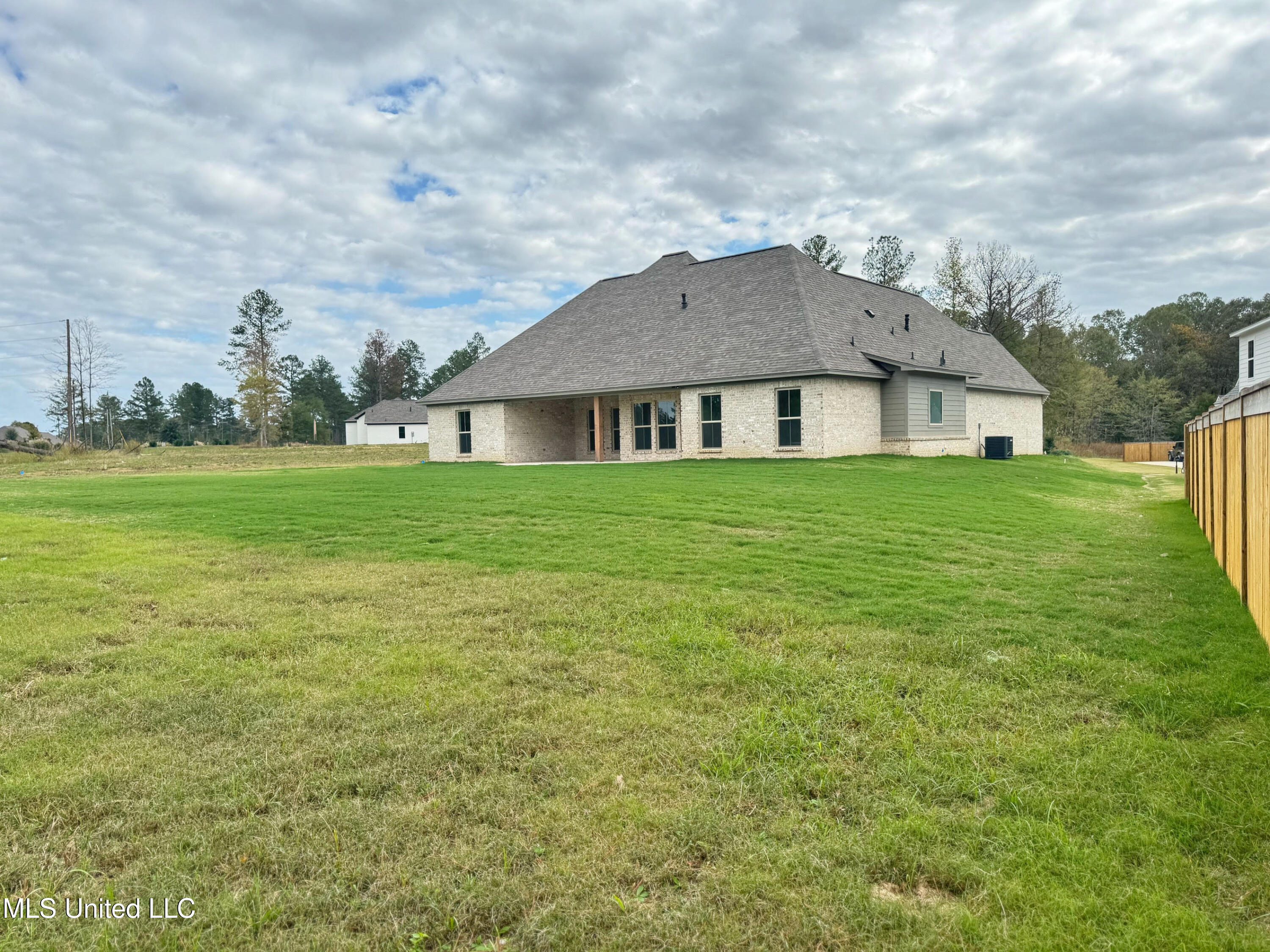 108 Grayson Way Madison, MS 39110 - Photo 22 of 23 Backyard Property Line