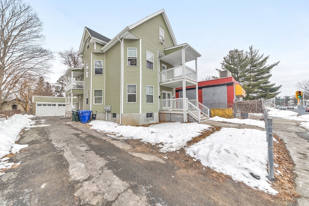 318 Wilbraham Road Springfield, MA 01109 - Photo 1 of 3 Gallery Image 1