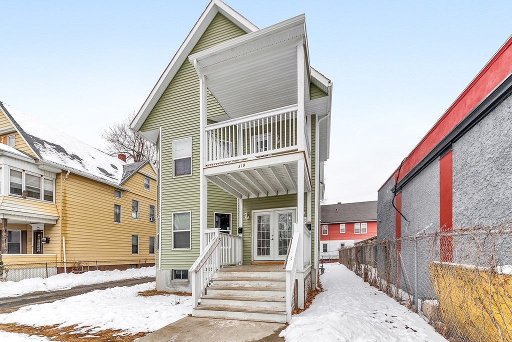 318 Wilbraham Road Springfield, MA 01109 - Photo 2 of 3 Gallery Image 2