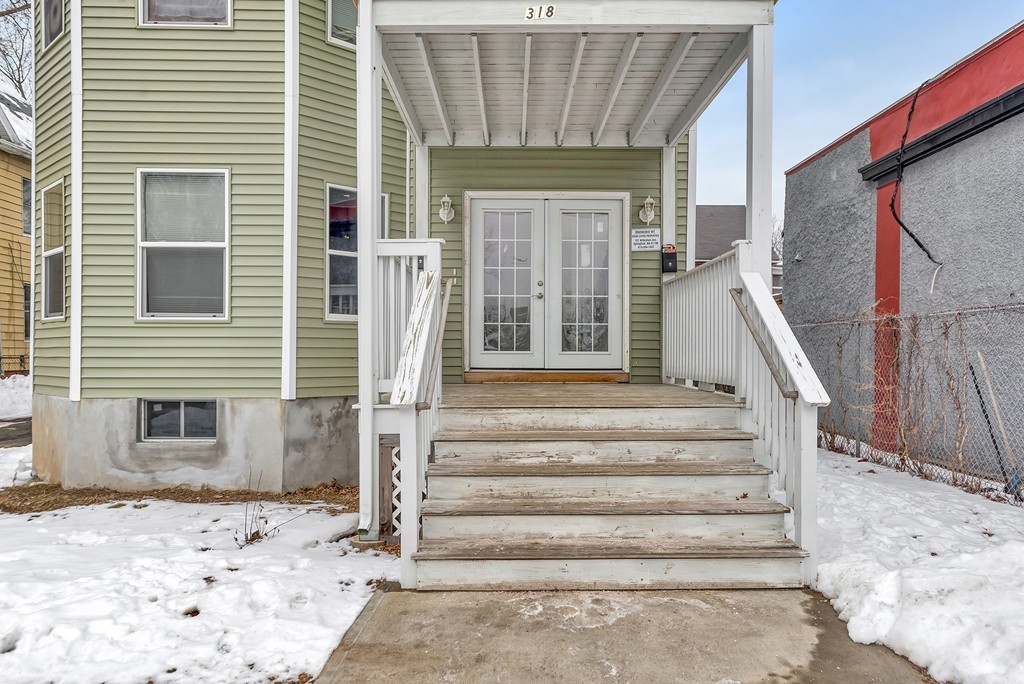 318 Wilbraham Road Springfield, MA 01109 - Photo 3 of 3 Gallery Image 3