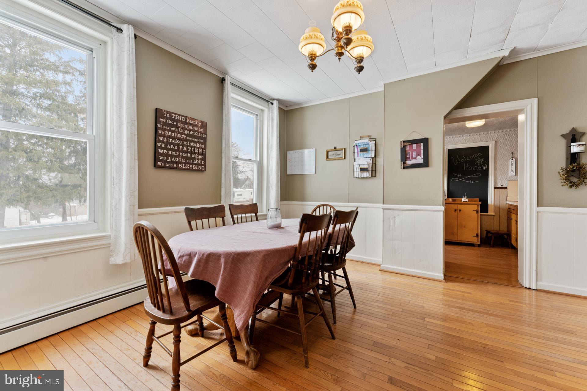 306 Walnut Street Spring City, PA 19475 - Photo 8 of 39 Gallery Image 8