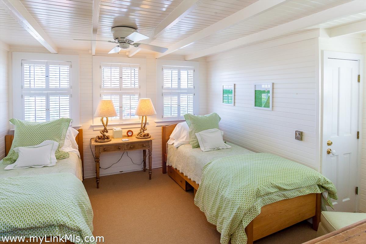 82 Baxter Road Nantucket, MA 02554 - Photo 9 of 11 Gallery Image 9