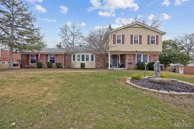 $550,000 | 314 Annondale Lane, Ballwin, MO 63011