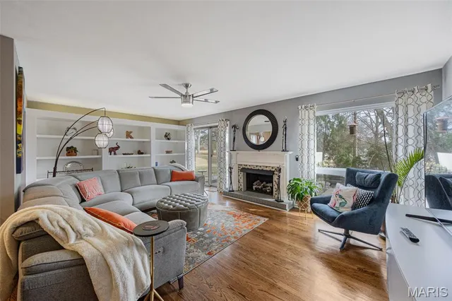 $550,000 | 314 Annondale Lane, Ballwin, MO 63011