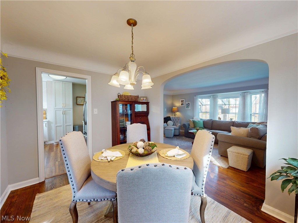 3606 Northcliffe Road University Heights, OH 44118 - Photo 15 of 45 Dinning room flows nicely from kitchen to living room