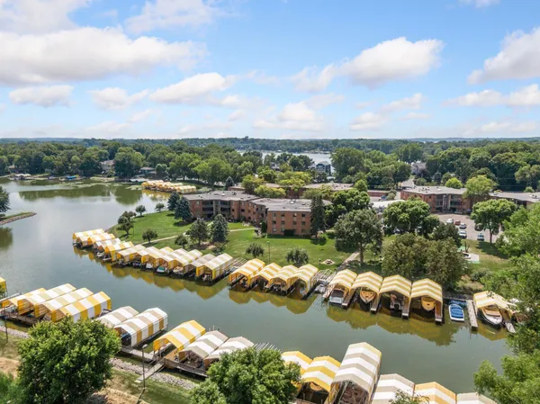 $255,000 | 5430 3 Points Boulevard, Unit 123, Mound, MN 55364