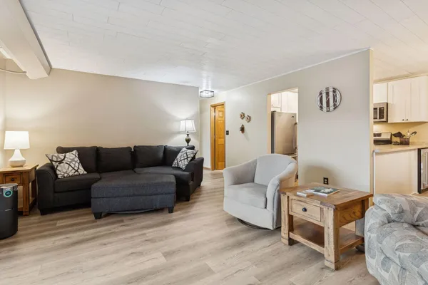 $255,000 | 5430 3 Points Boulevard, Unit 123, Mound, MN 55364