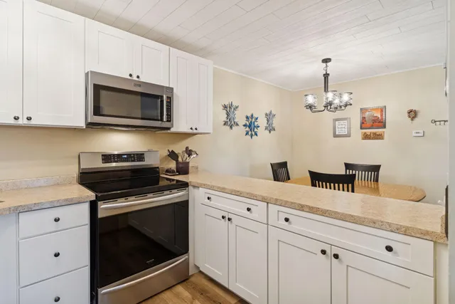 $255,000 | 5430 3 Points Boulevard, Unit 123, Mound, MN 55364