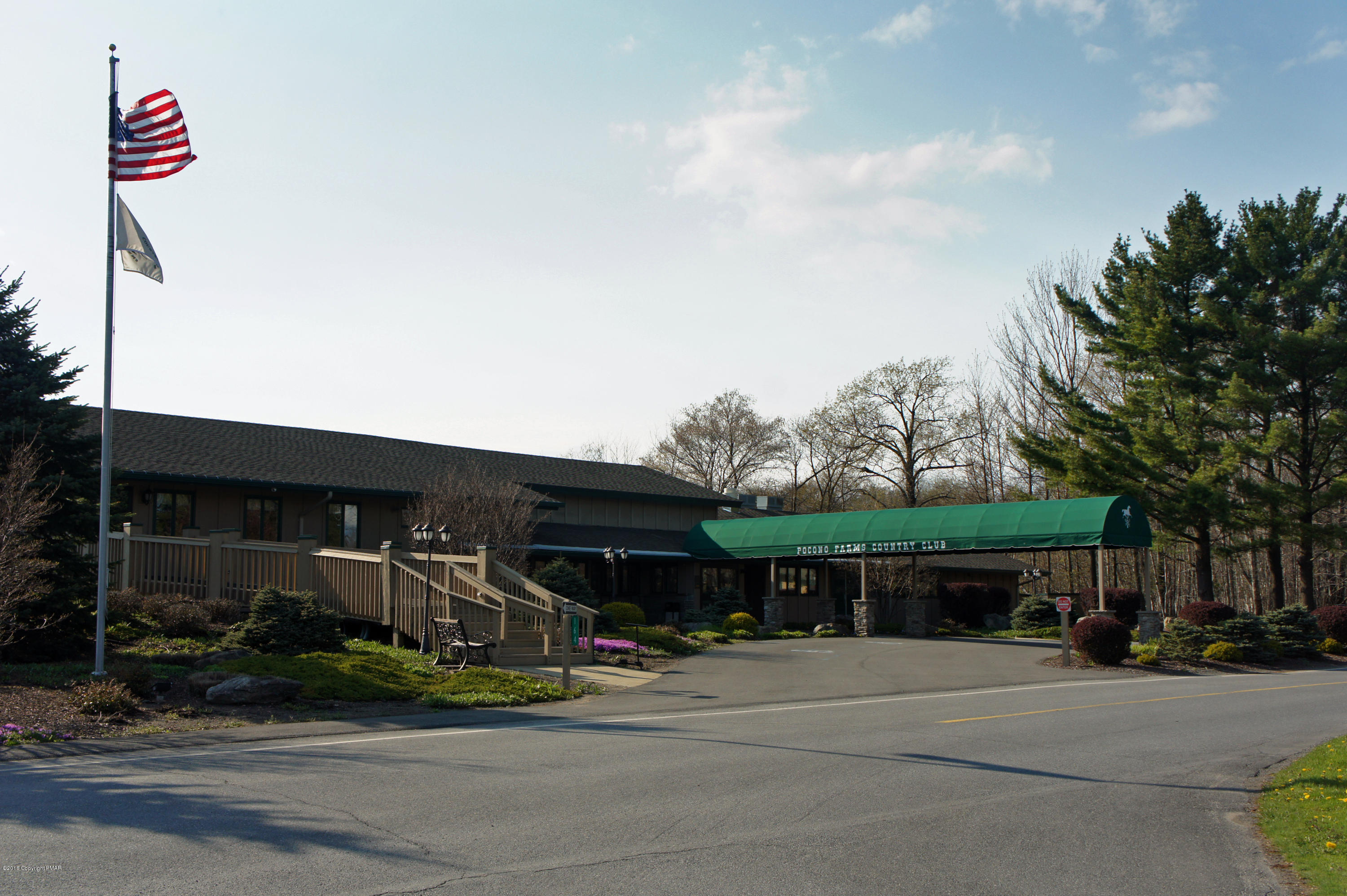6036 Lake Road Tobyhanna, PA 18466 - Photo 2 of 7 Front Of Club House