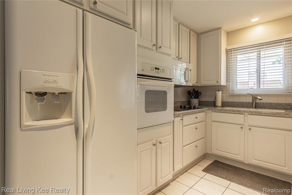 1088 North Adams Road Rochester Hills, MI 48306 - Photo 16 of 49